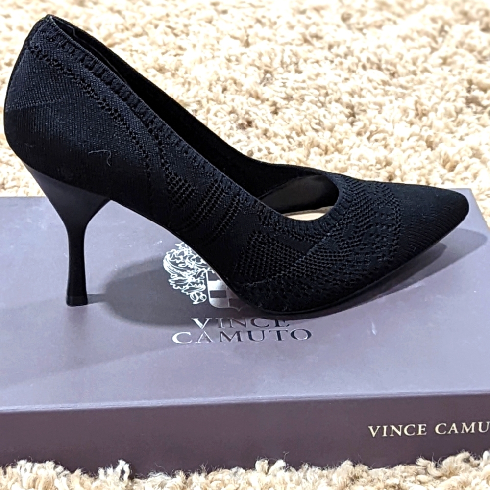 Vince Camuto Aparla pumps